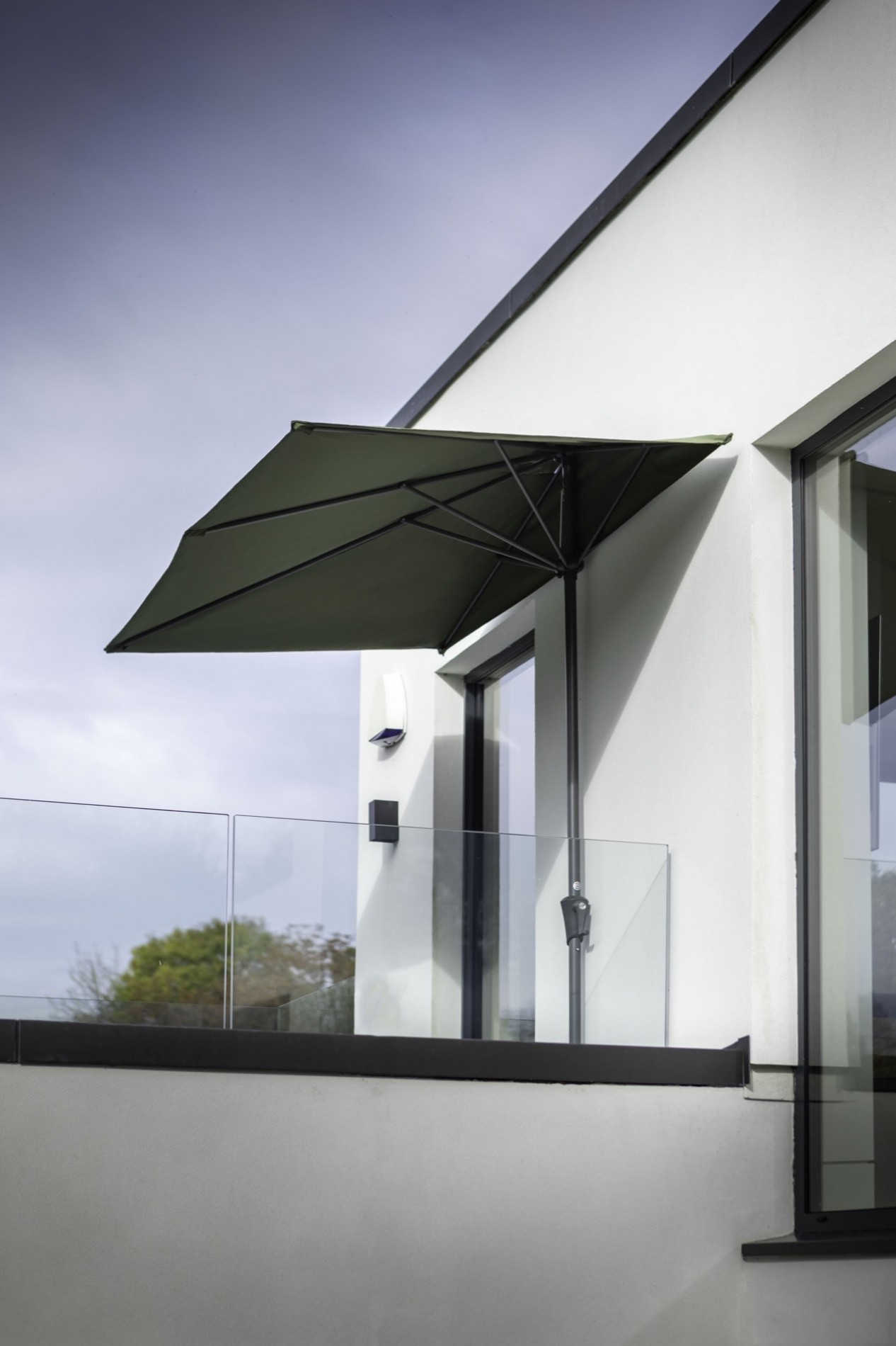 Hartman Catalan Balcony Half Round Parasol Forest Green Parasols