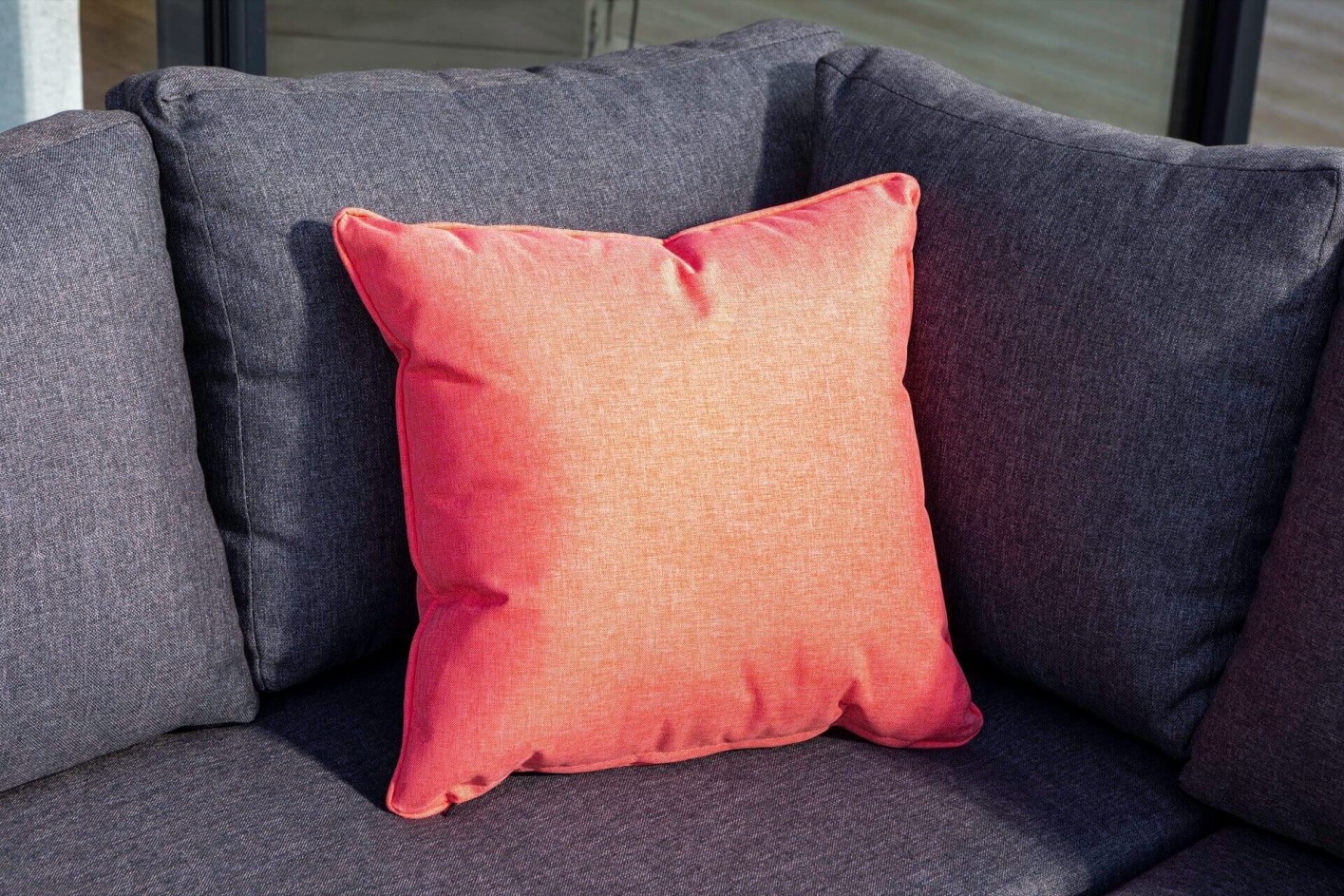Living coral pillows top