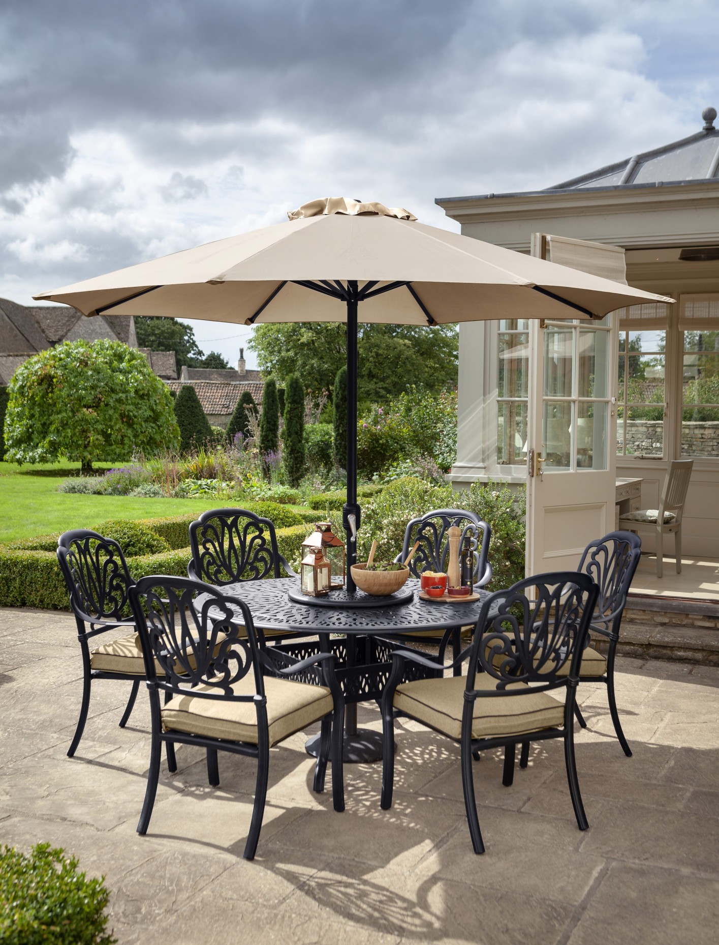 Hartman Amalfi 6 Seat Round Garden Furniture Set Bronze Cast