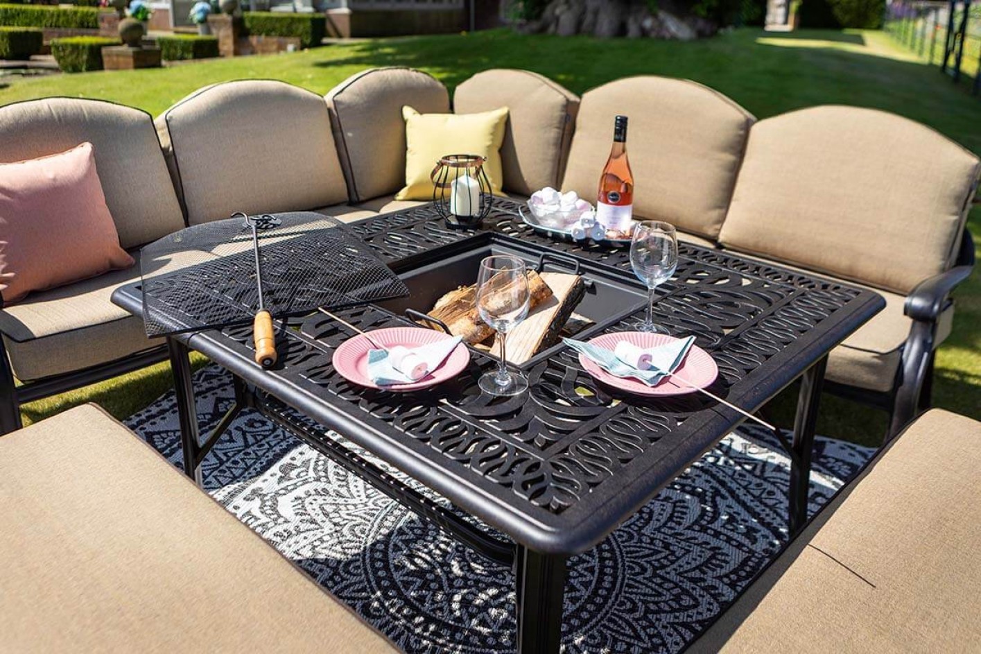 Hartman Amalfi Square Casual Dining Fire Pit Set With Benches Bronze