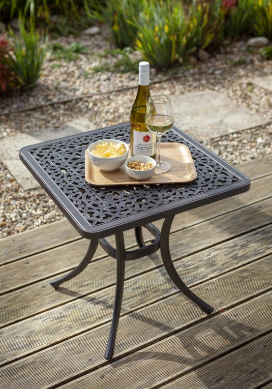Never rust aluminum outdoor store end table in bronze