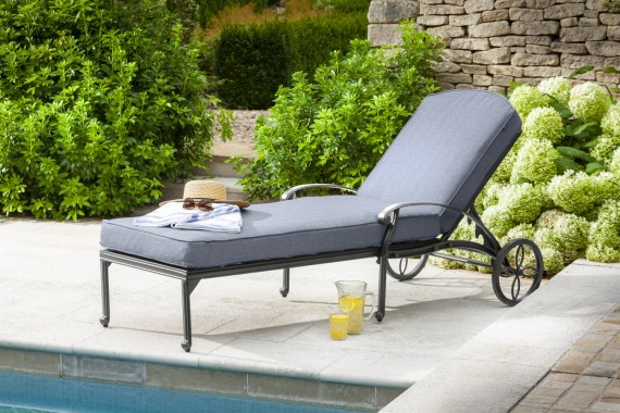 Cast hotsell aluminum lounger